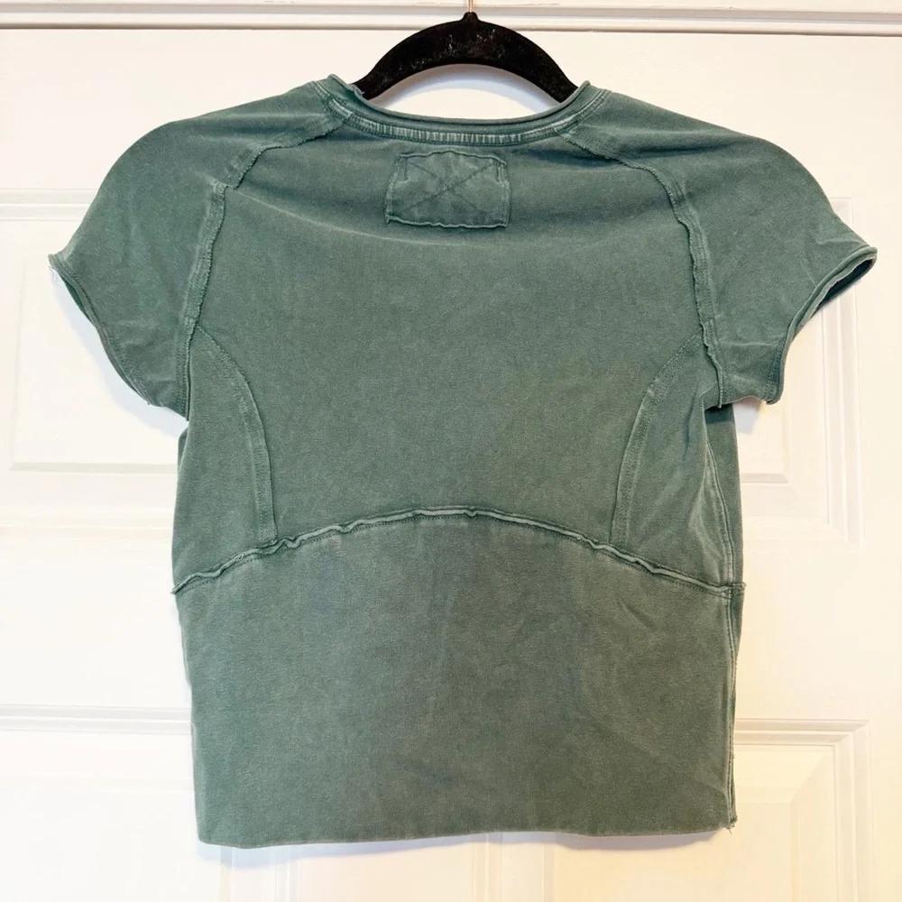 We The Free Protagonist Cropped Tee Rainforest x Revolve Women’s Size S Shirt - Picture 7 of 8